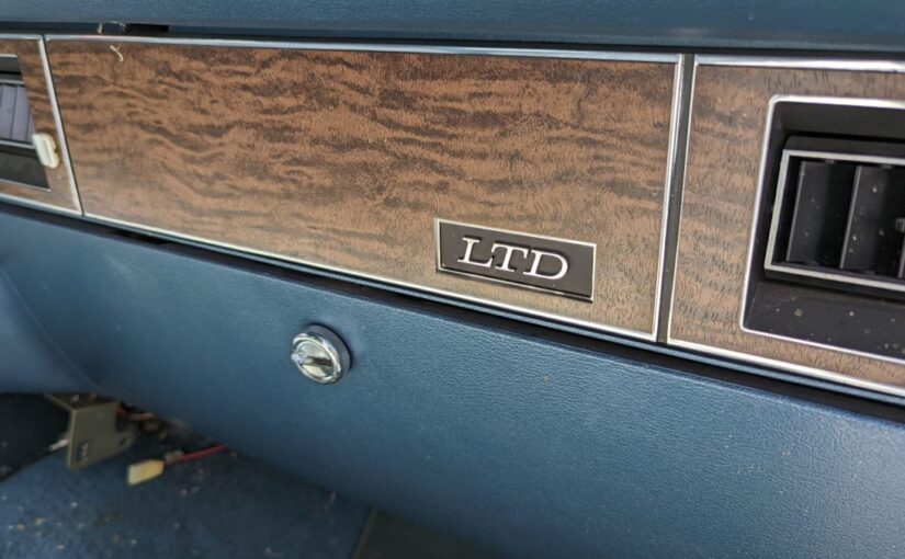 Junkyard Gem: 1976 Ford LTD Landau Pillared Hardtop Sedan
